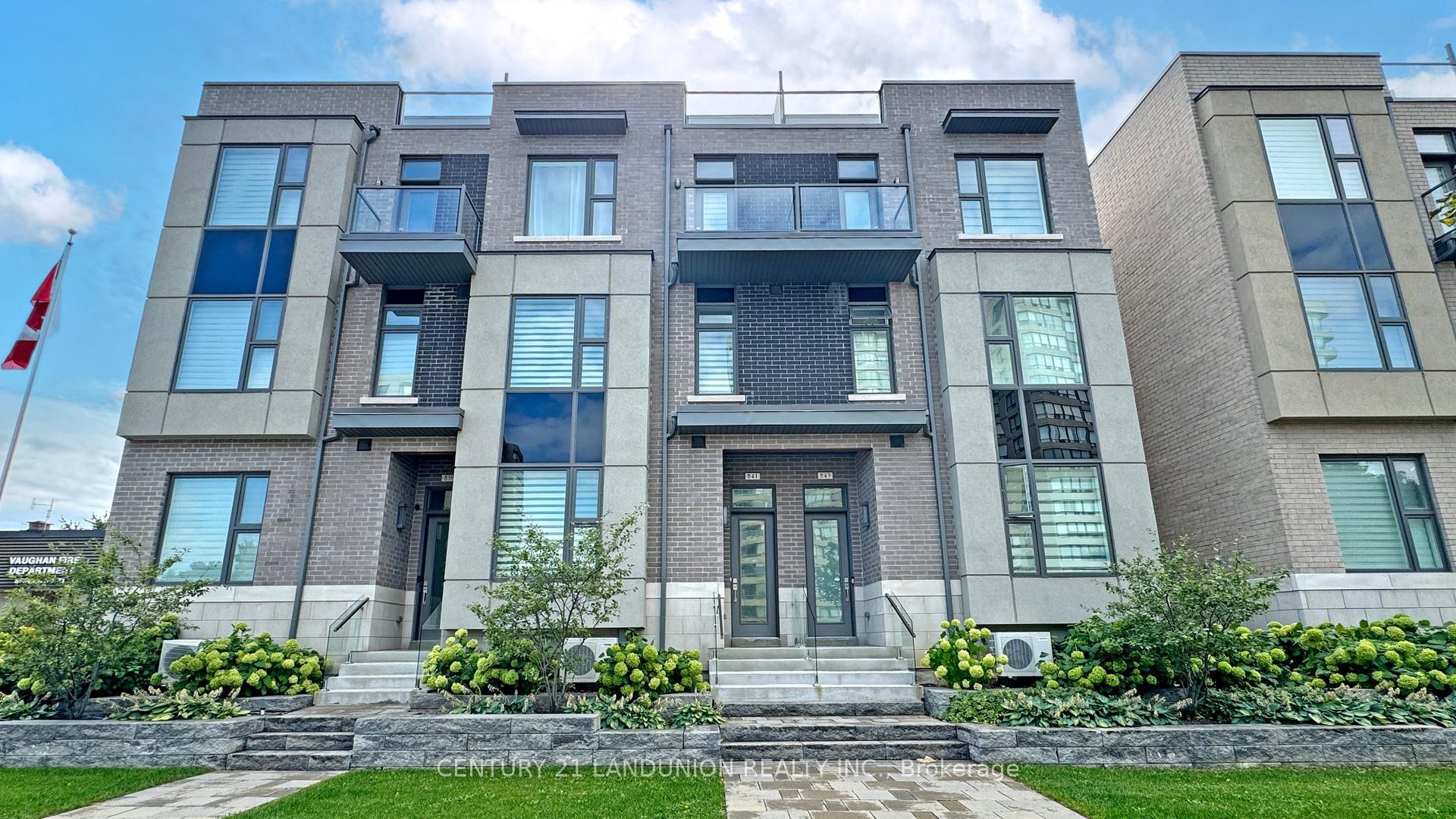Front of 841 Clark Avenue W