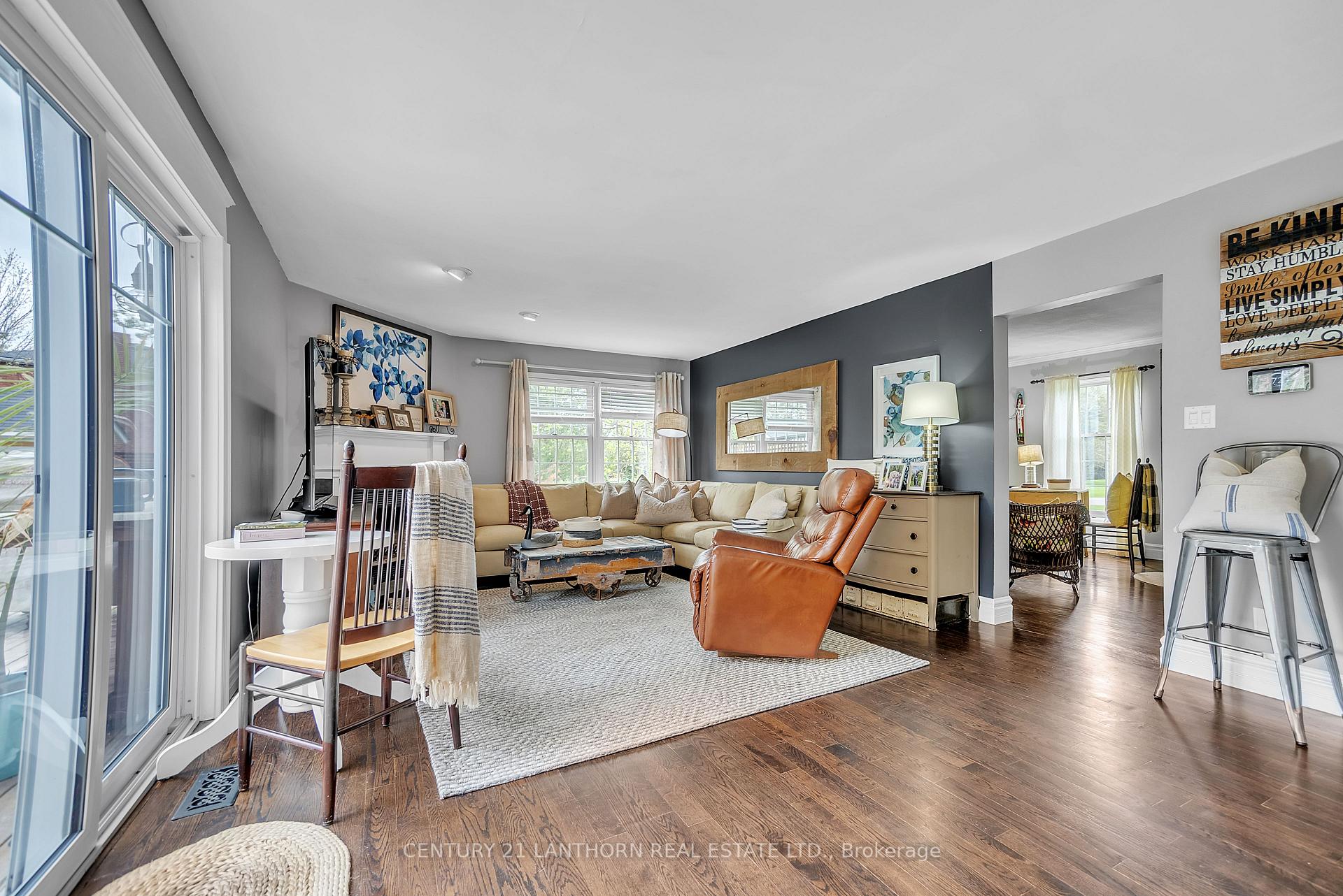 Photo 18 of 66 O'Neill Drive, Belleville, Belleville Ward — HOMEH