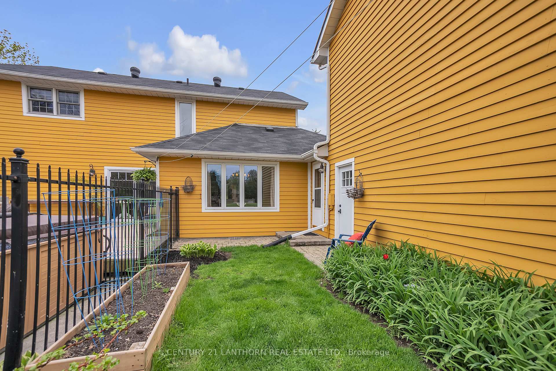 Photo 41 of 66 O'Neill Drive, Belleville, Belleville Ward — HOMEH