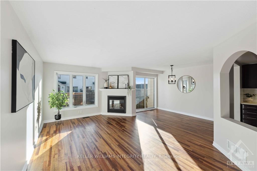 Photo 6 of 324 Balinroan Crescent, Ottawa, Barrhaven - Strandherd — HOMEH