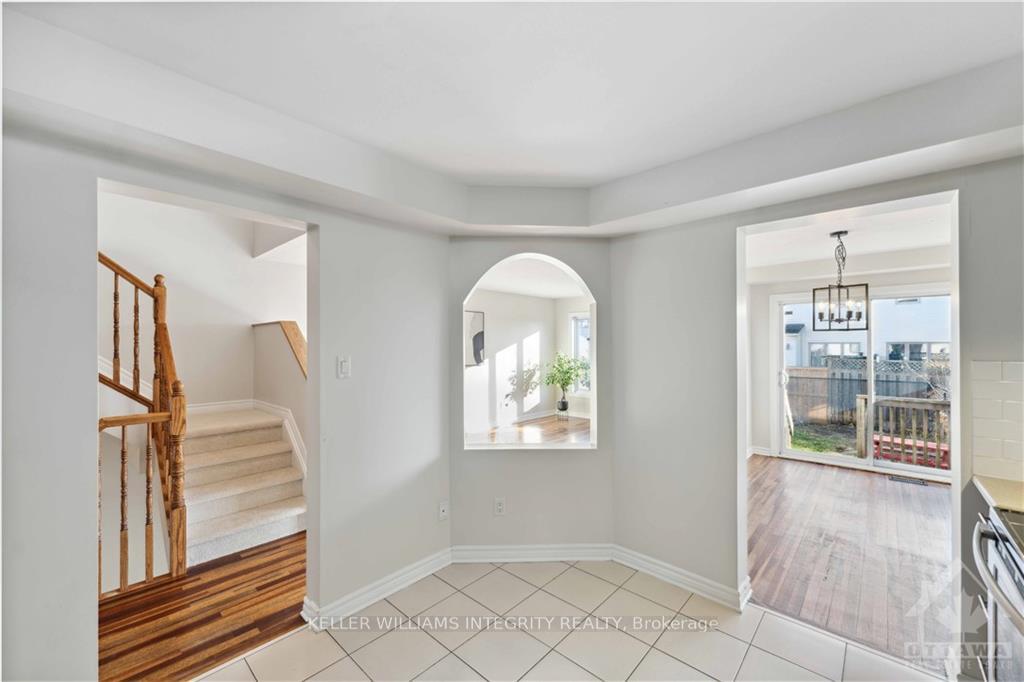 Photo 12 of 324 Balinroan Crescent, Ottawa, Barrhaven - Strandherd — HOMEH