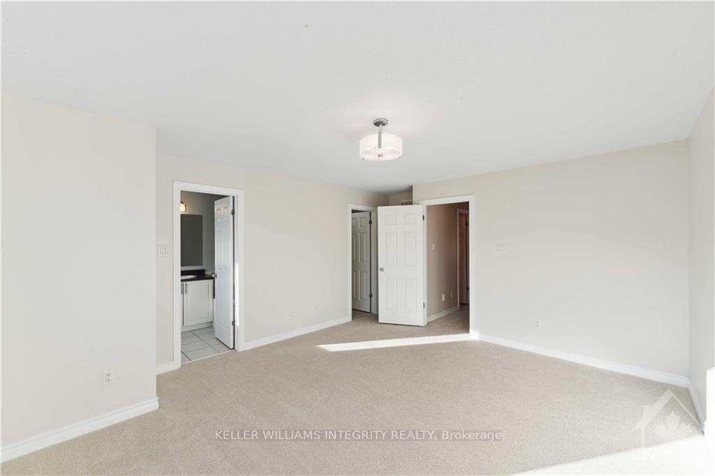 Photo 15 of 324 Balinroan Crescent, Ottawa, Barrhaven - Strandherd — HOMEH