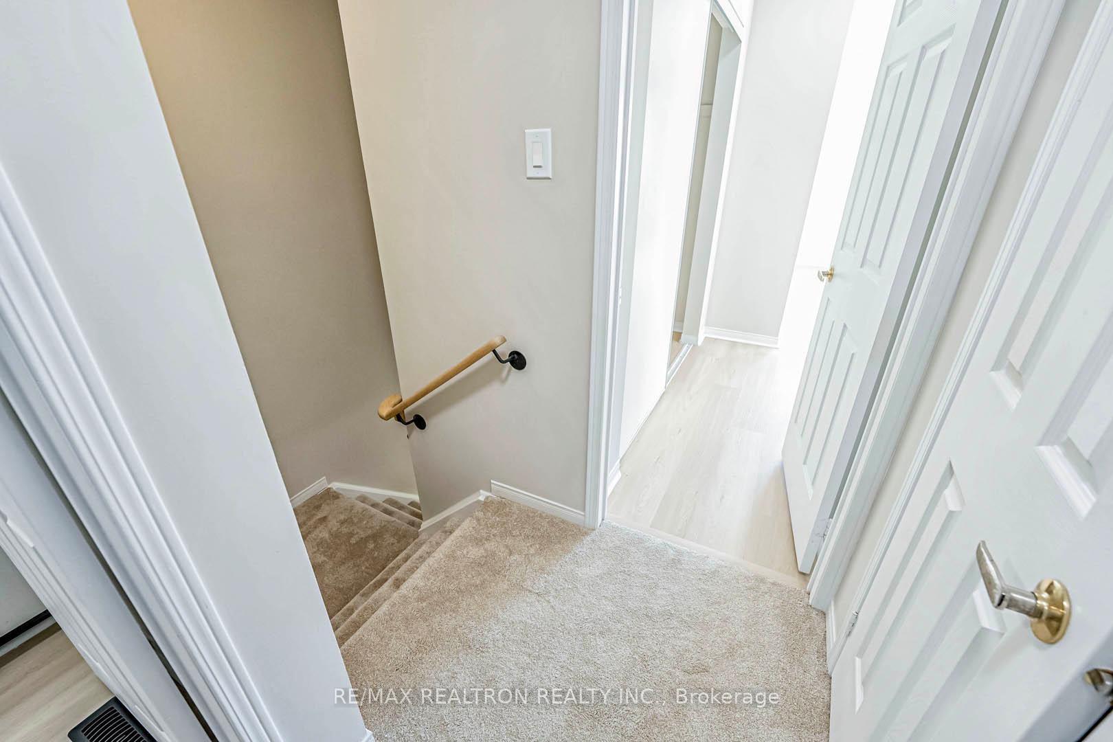 Photo 25 of 32 Kelso Crescent, Vaughan, Maple — HOMEH
