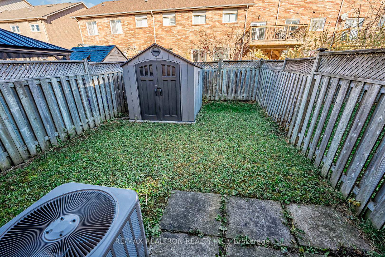 Photo 35 of 32 Kelso Crescent, Vaughan, Maple — HOMEH