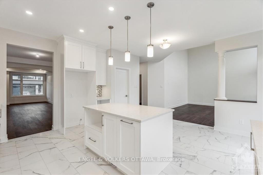Photo 2 of 221 Soprano Avenue, Ottawa, Riverside South/Gloucester Glen — HOMEH
