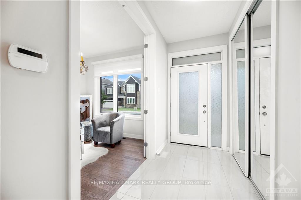 Photo 3 of 1828 Haiku Street, Ottawa, Barrhaven - Half Moon Bay — HOMEH