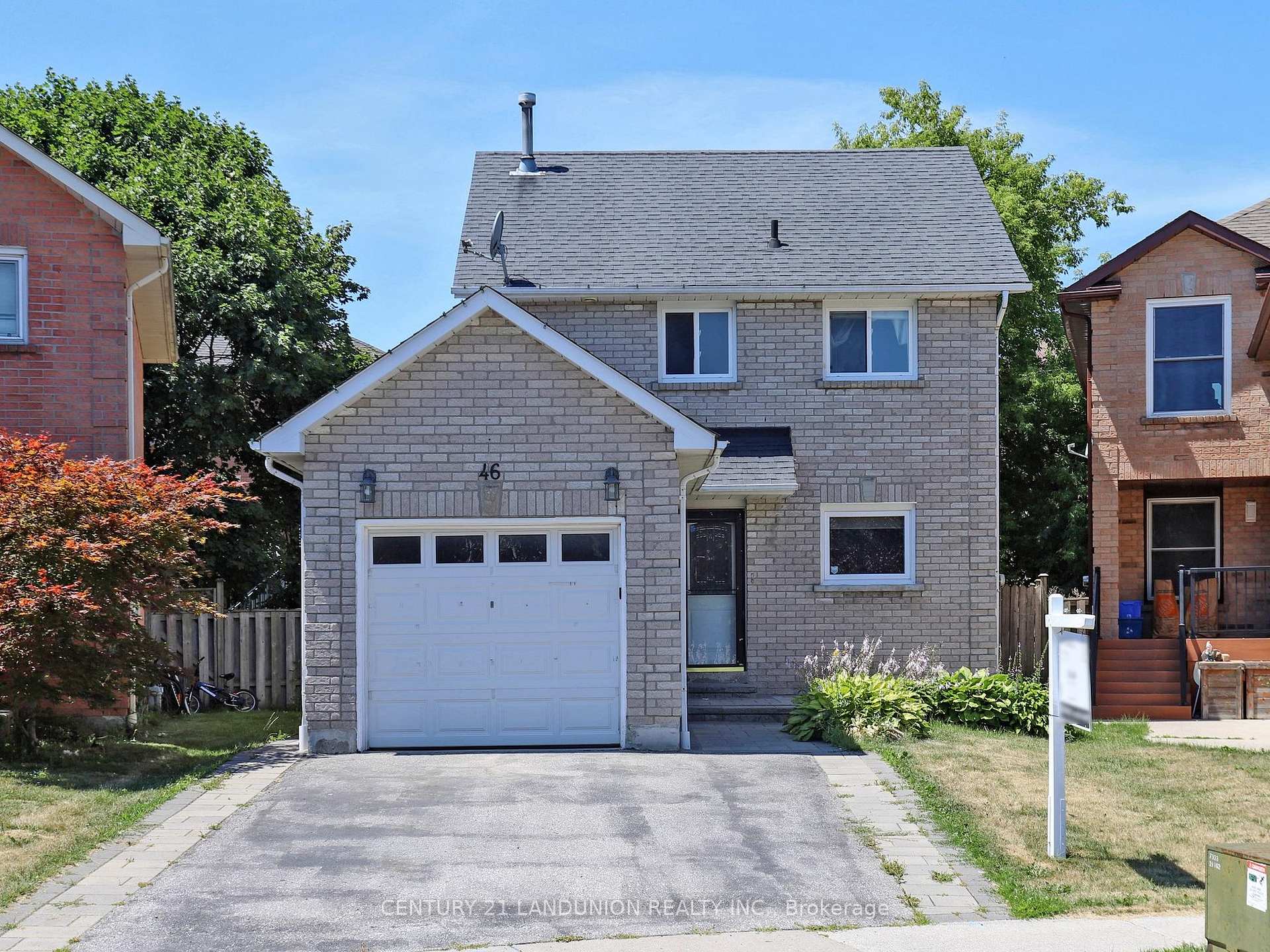 Photo 2 of 46 Deverill Crescent, Ajax, Central West — HOMEH