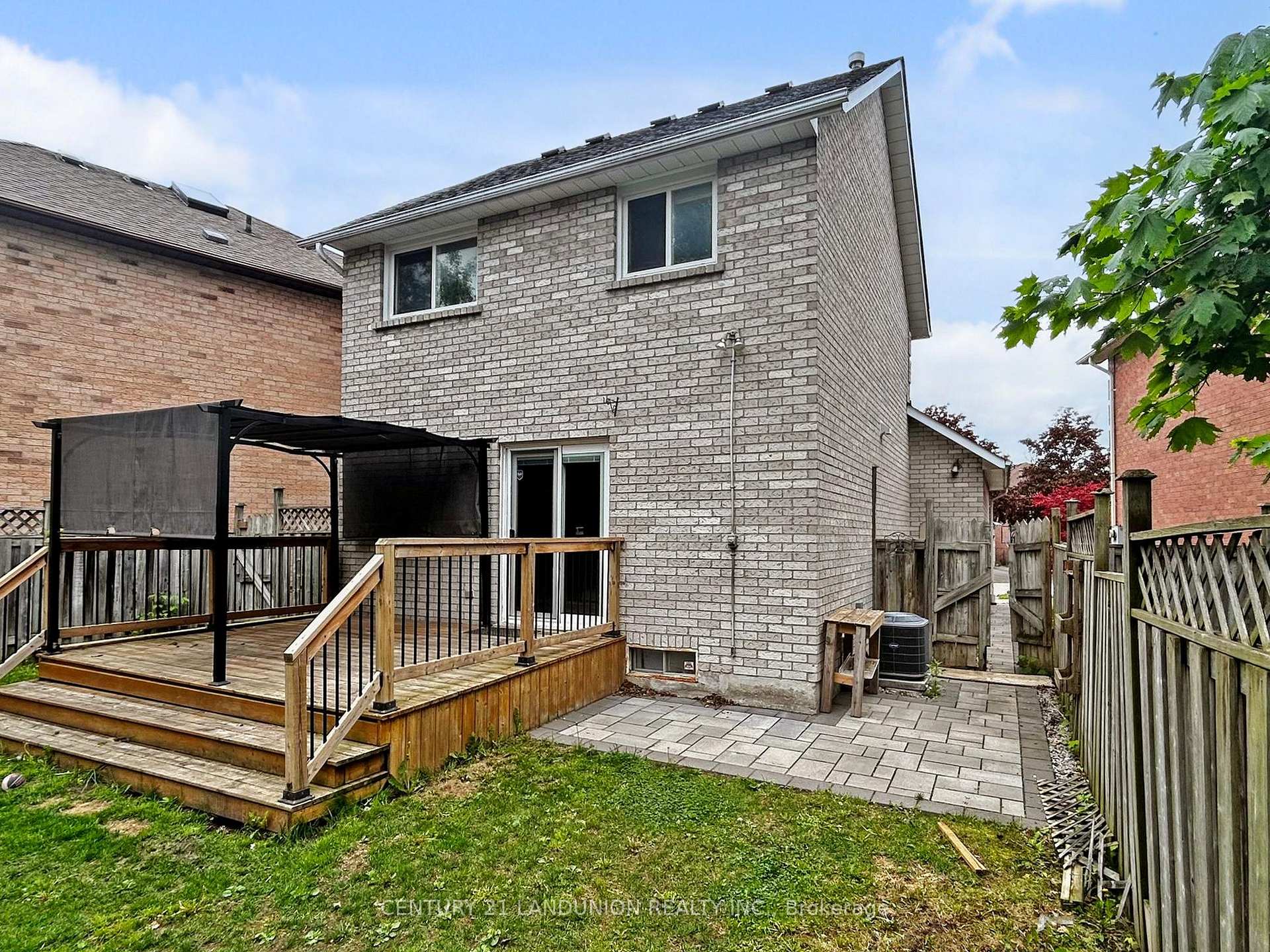 Photo 25 of 46 Deverill Crescent, Ajax, Central West — HOMEH