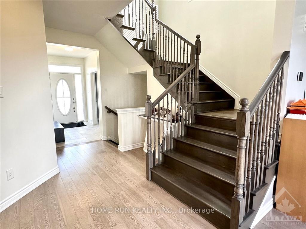 Photo 3 of 306 Proxima Terrace, Ottawa, Barrhaven - Half Moon Bay — HOMEH