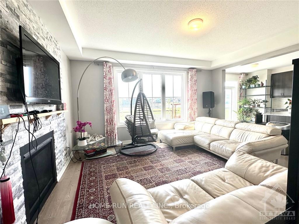 Photo 7 of 306 Proxima Terrace, Ottawa, Barrhaven - Half Moon Bay — HOMEH