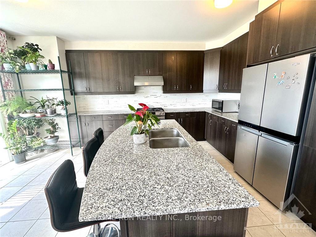 Photo 9 of 306 Proxima Terrace, Ottawa, Barrhaven - Half Moon Bay — HOMEH