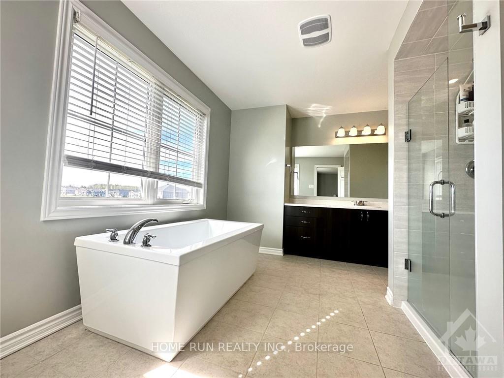 Photo 12 of 306 Proxima Terrace, Ottawa, Barrhaven - Half Moon Bay — HOMEH