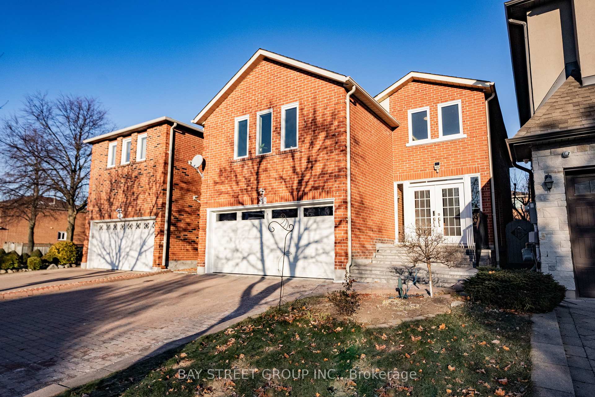 Photo 1 of 36 Pinewood Drive, Vaughan, Crestwood-Springfarm-Yorkhill — HOMEH