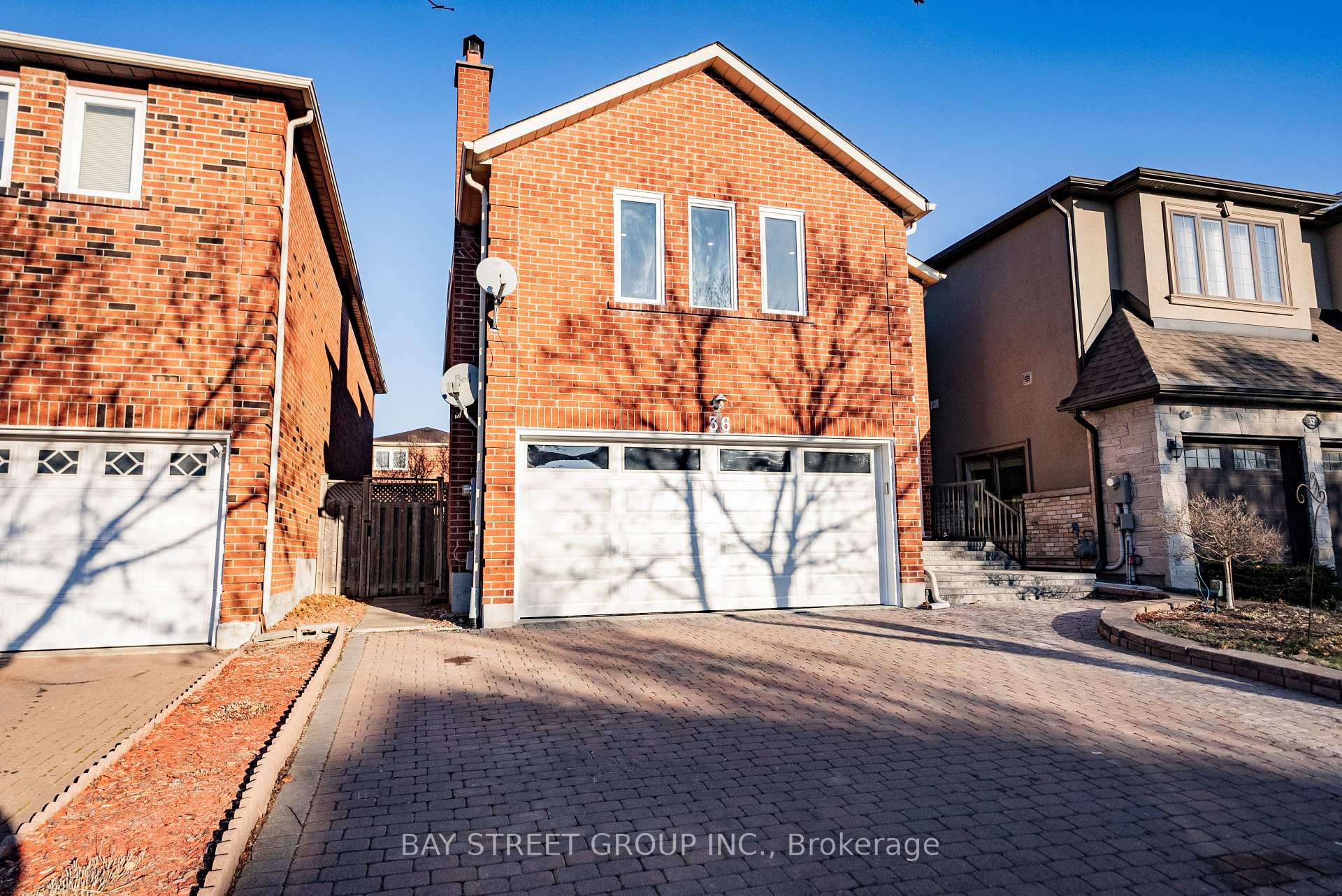 Photo 2 of 36 Pinewood Drive, Vaughan, Crestwood-Springfarm-Yorkhill — HOMEH