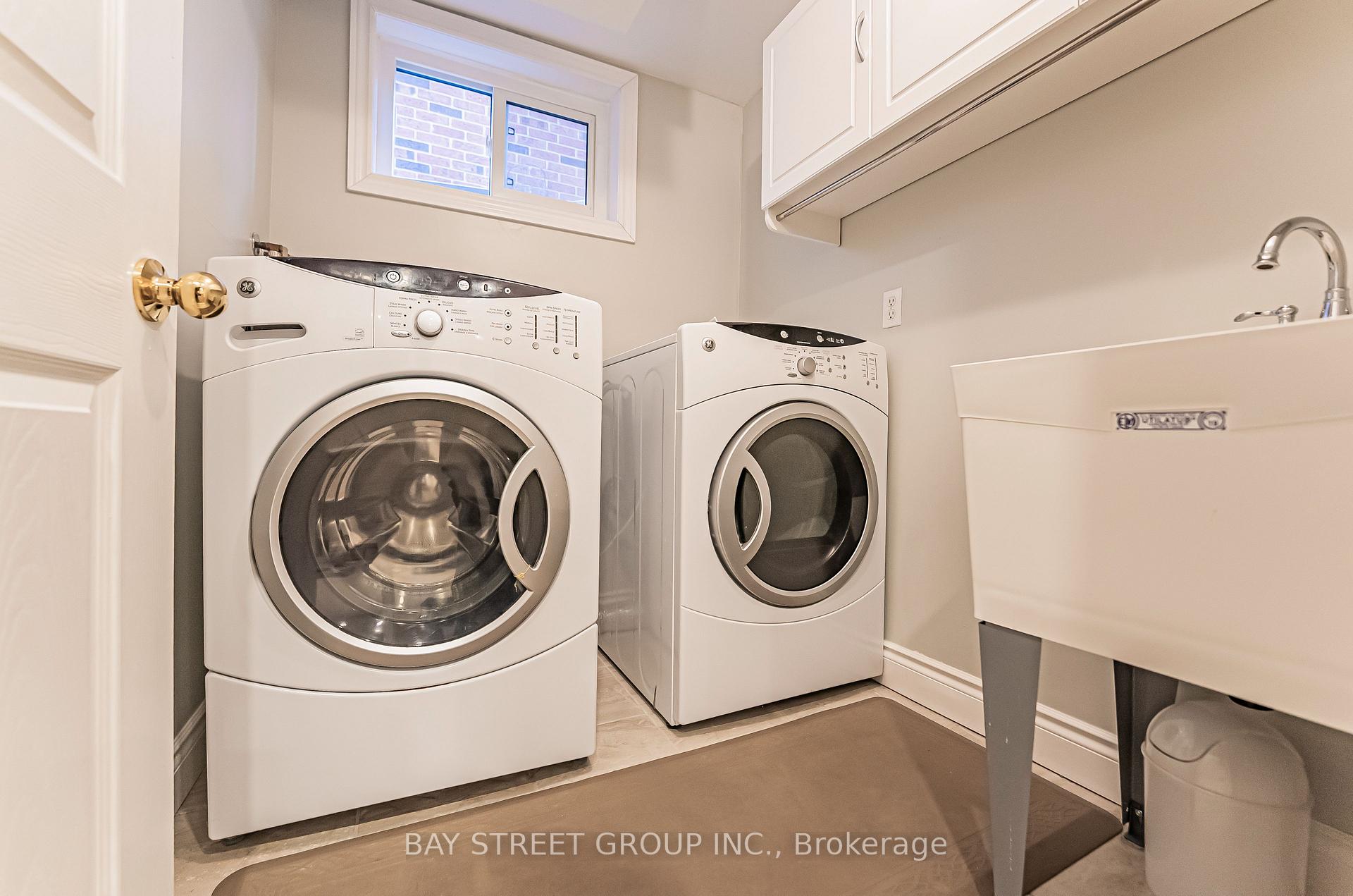 Photo 30 of 36 Pinewood Drive, Vaughan, Crestwood-Springfarm-Yorkhill — HOMEH