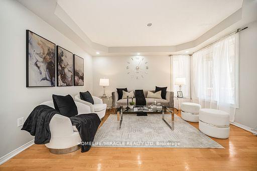 Photo 5 of 21 National Crescent, Brampton, Snelgrove — HOMEH
