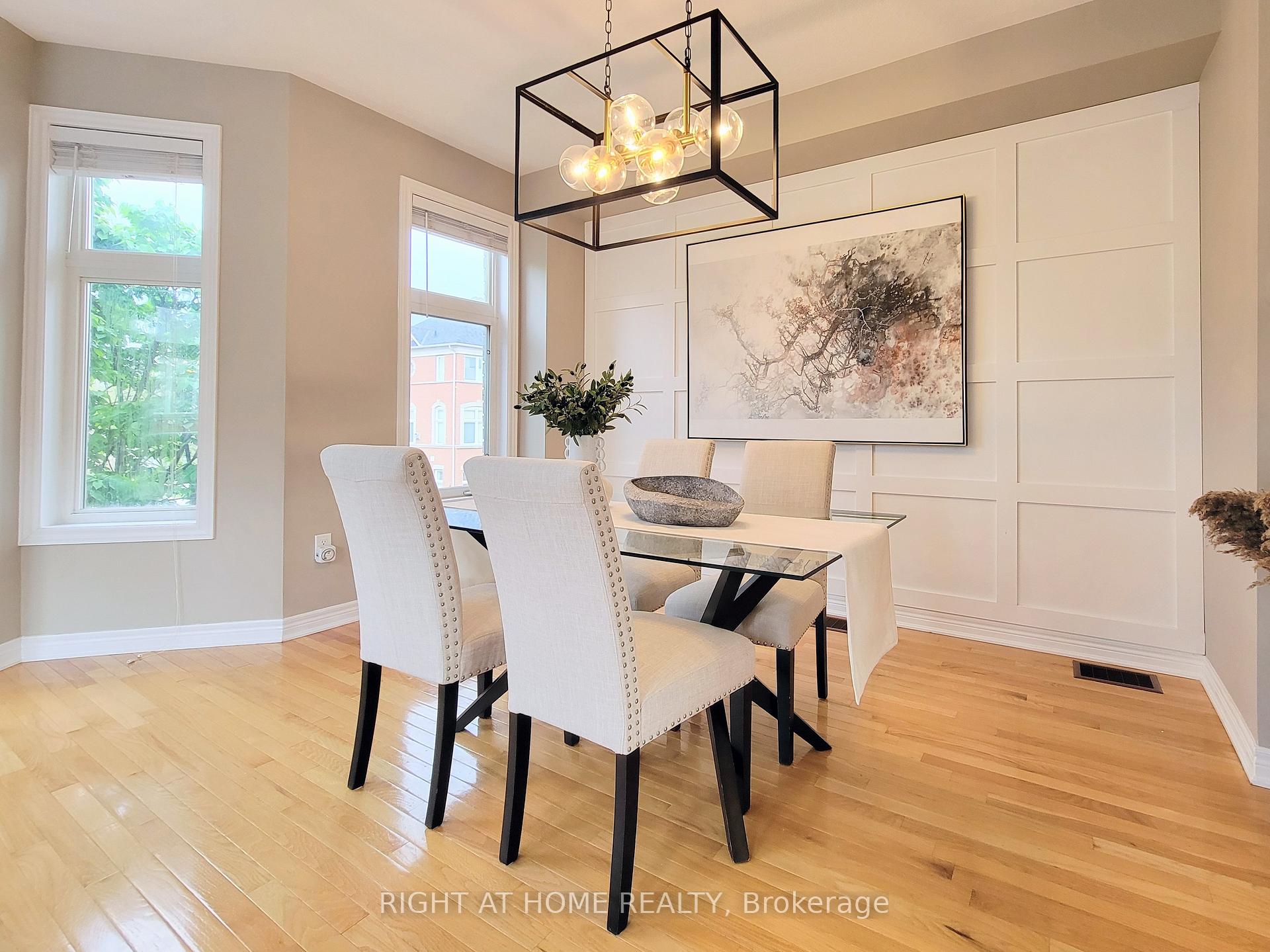 Photo 3 of 75 Vittorio De Luca Drive, Vaughan, East Woodbridge — HOMEH