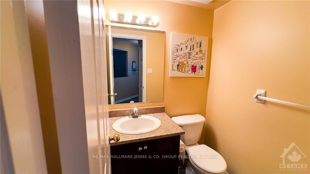 Photo 12 of 59 Montana Way, Ottawa, Barrhaven - Longfields — HOMEH
