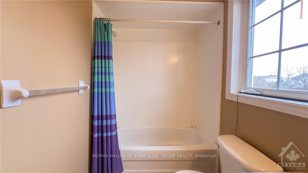 Photo 21 of 59 Montana Way, Ottawa, Barrhaven - Longfields — HOMEH