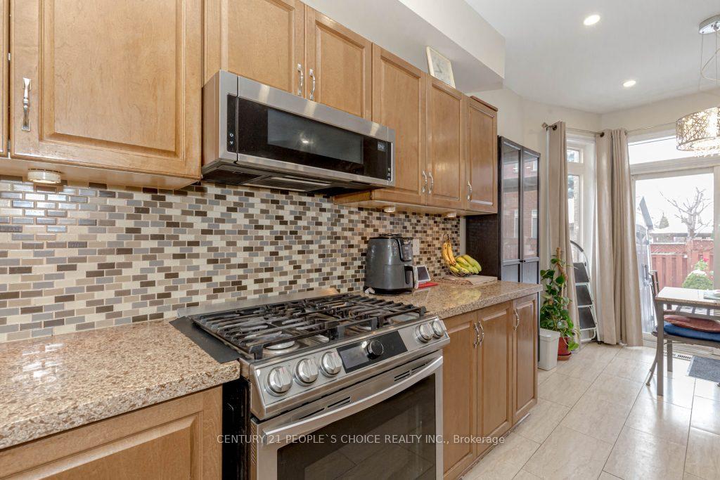 Photo 14 of 92 Legnano Crescent, Vaughan, Vellore Village — HOMEH