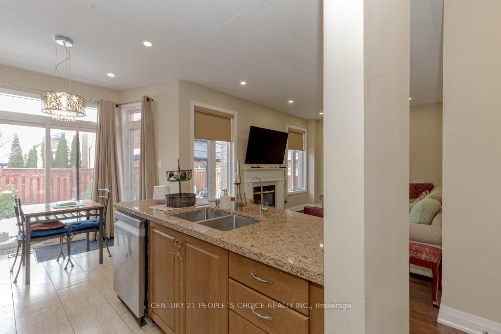 Photo 15 of 92 Legnano Crescent, Vaughan, Vellore Village — HOMEH