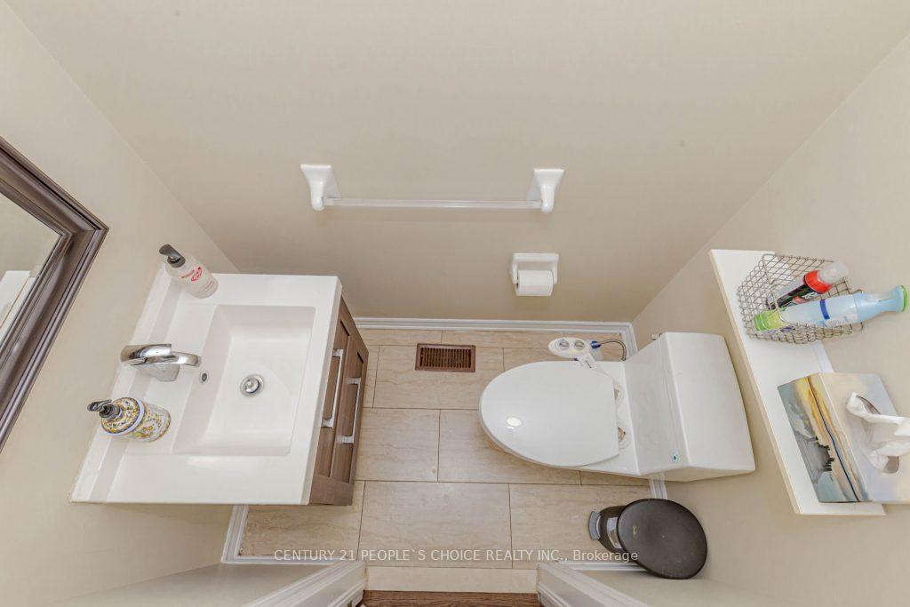 Photo 19 of 92 Legnano Crescent, Vaughan, Vellore Village — HOMEH