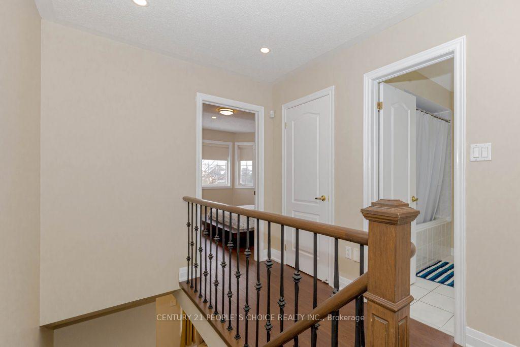 Photo 21 of 92 Legnano Crescent, Vaughan, Vellore Village — HOMEH