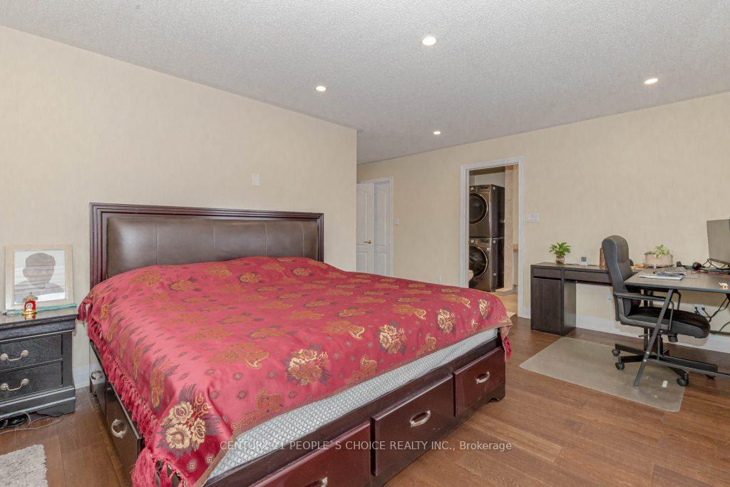 Photo 23 of 92 Legnano Crescent, Vaughan, Vellore Village — HOMEH
