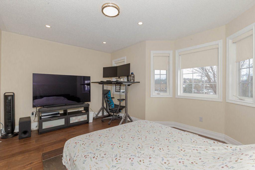 Photo 28 of 92 Legnano Crescent, Vaughan, Vellore Village — HOMEH