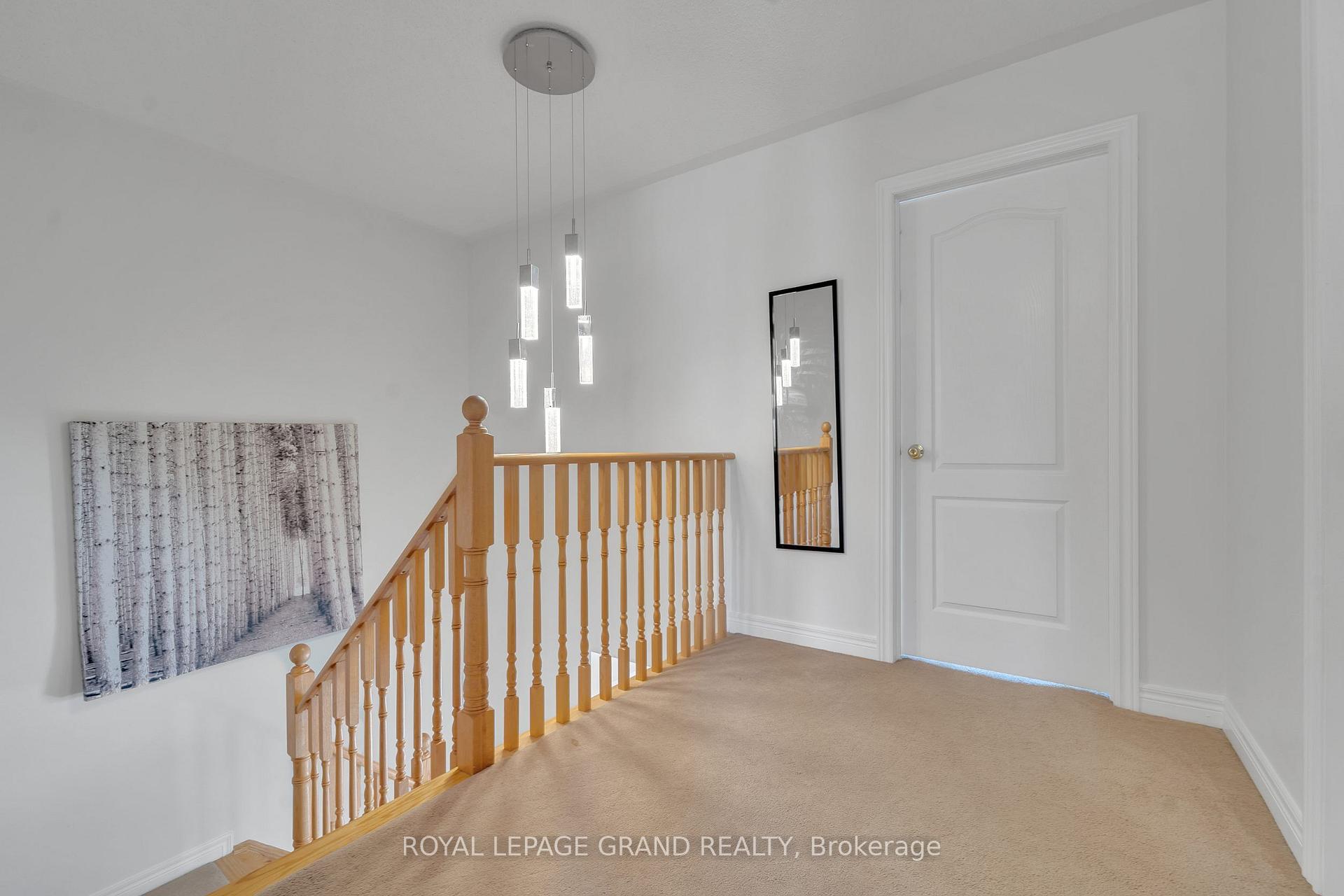 Photo 10 of 38 Totten Drive, Brampton, Sandringham-Wellington — HOMEH