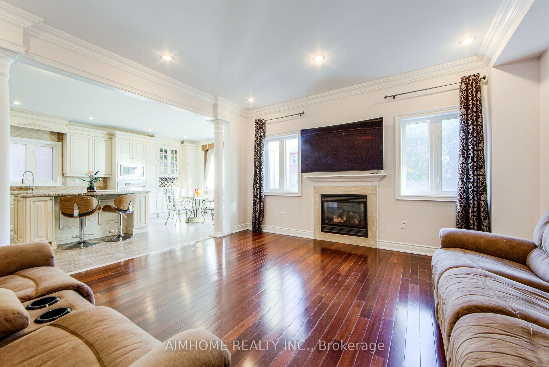 Photo 17 of 147 Ner Israel Drive, Vaughan, Patterson — HOMEH