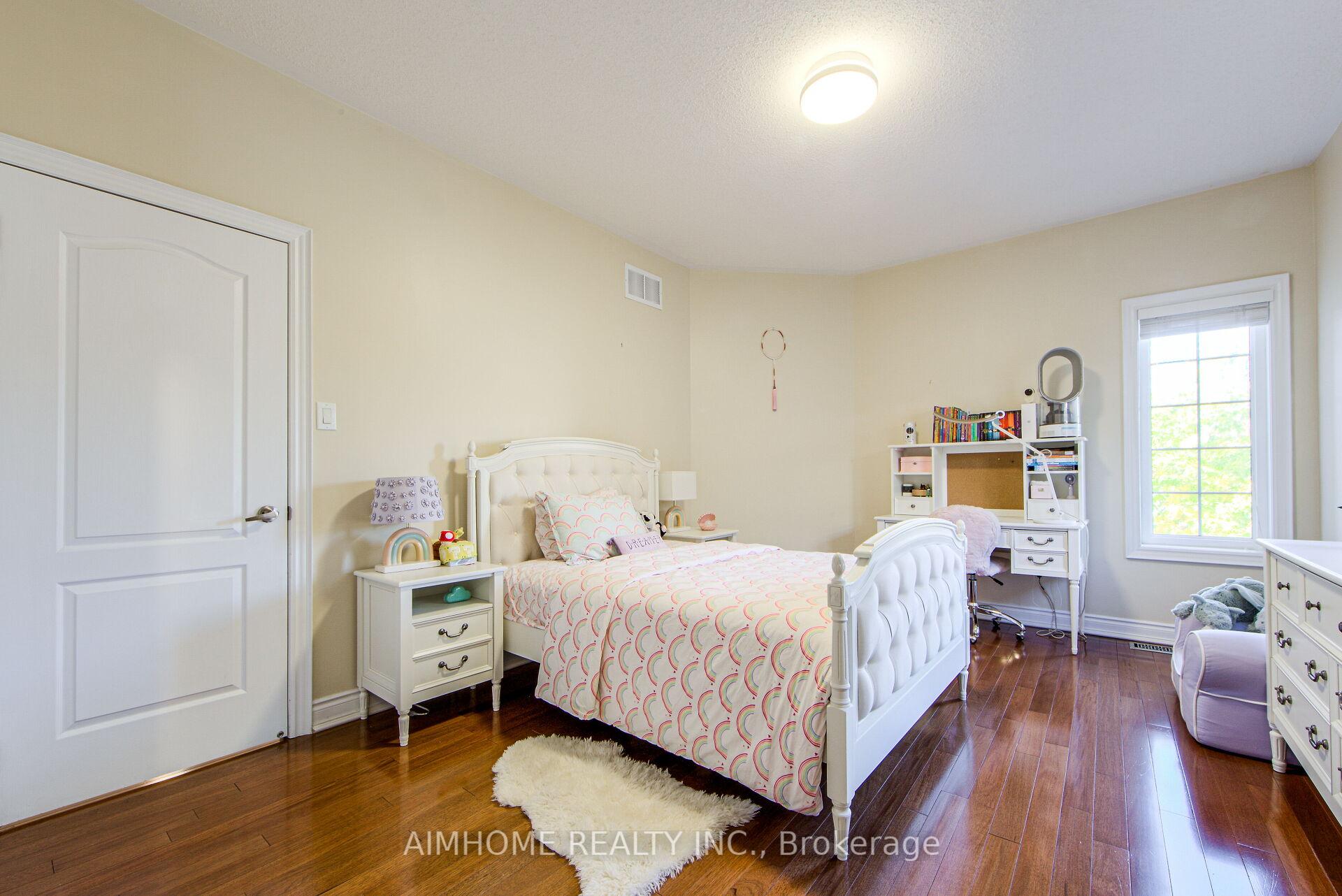 Photo 29 of 147 Ner Israel Drive, Vaughan, Patterson — HOMEH