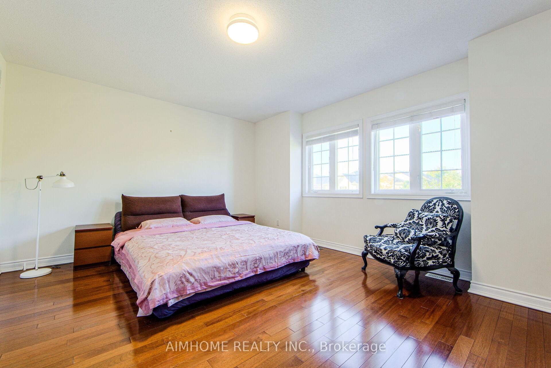 Photo 31 of 147 Ner Israel Drive, Vaughan, Patterson — HOMEH
