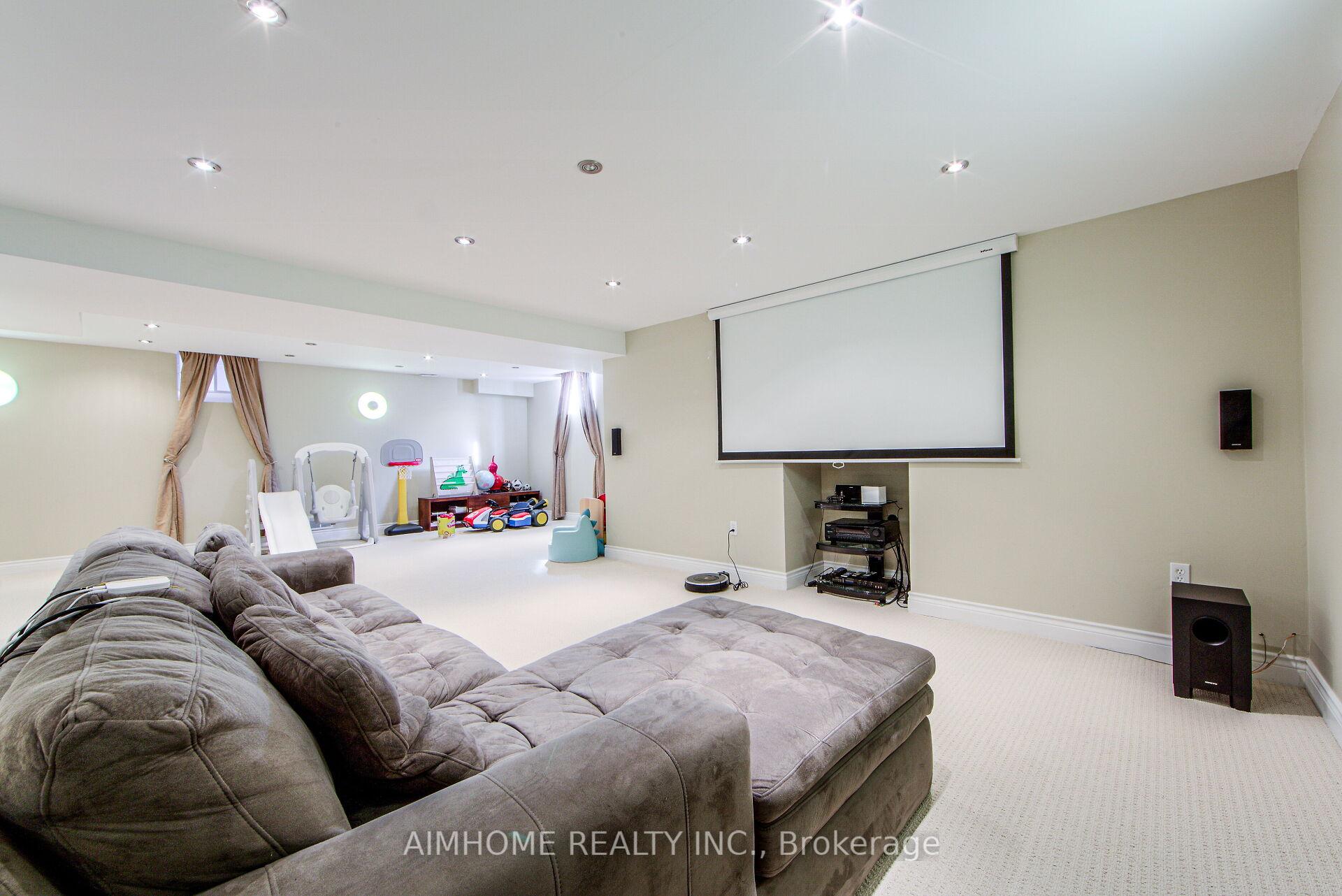 Photo 36 of 147 Ner Israel Drive, Vaughan, Patterson — HOMEH