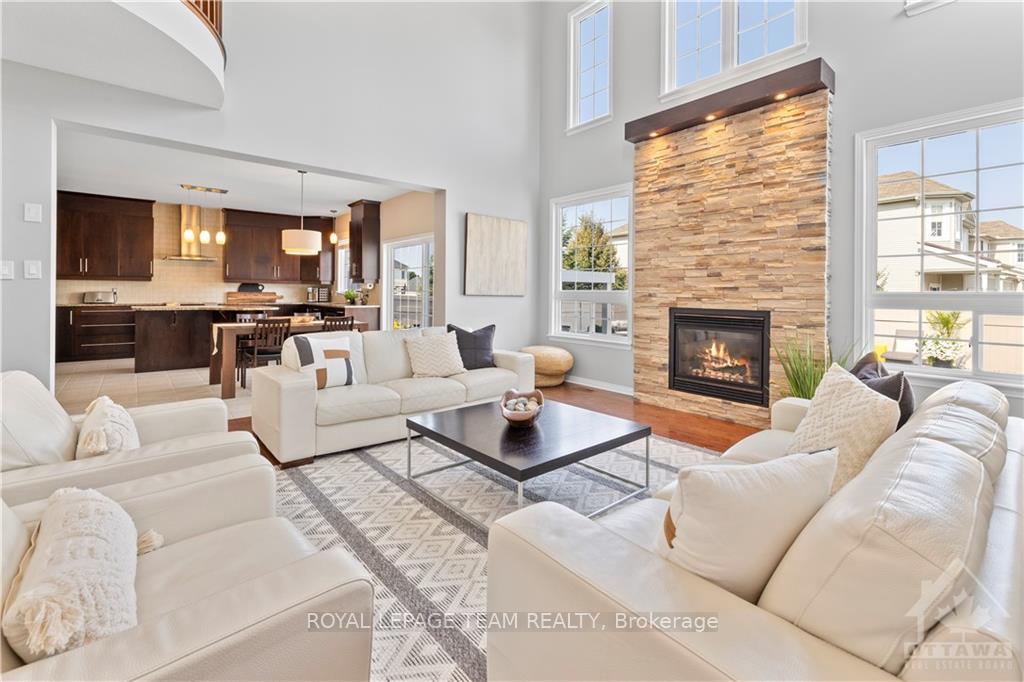 Photo 4 of 650 Brookwood Circle, Ottawa, Barrhaven - Stonebridge — HOMEH