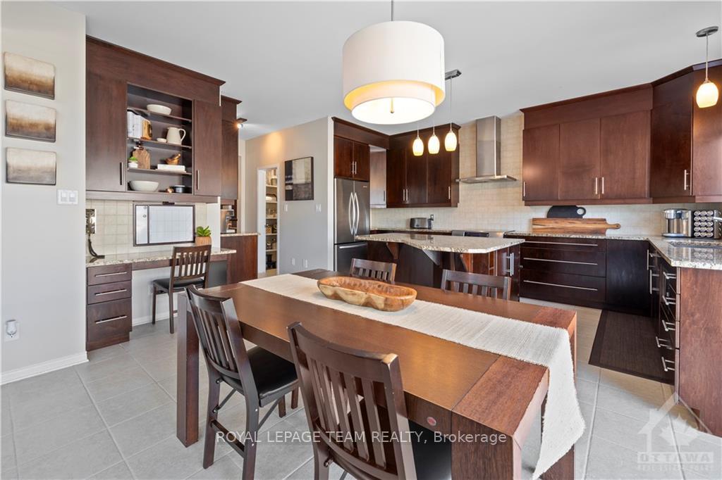 Photo 12 of 650 Brookwood Circle, Ottawa, Barrhaven - Stonebridge — HOMEH