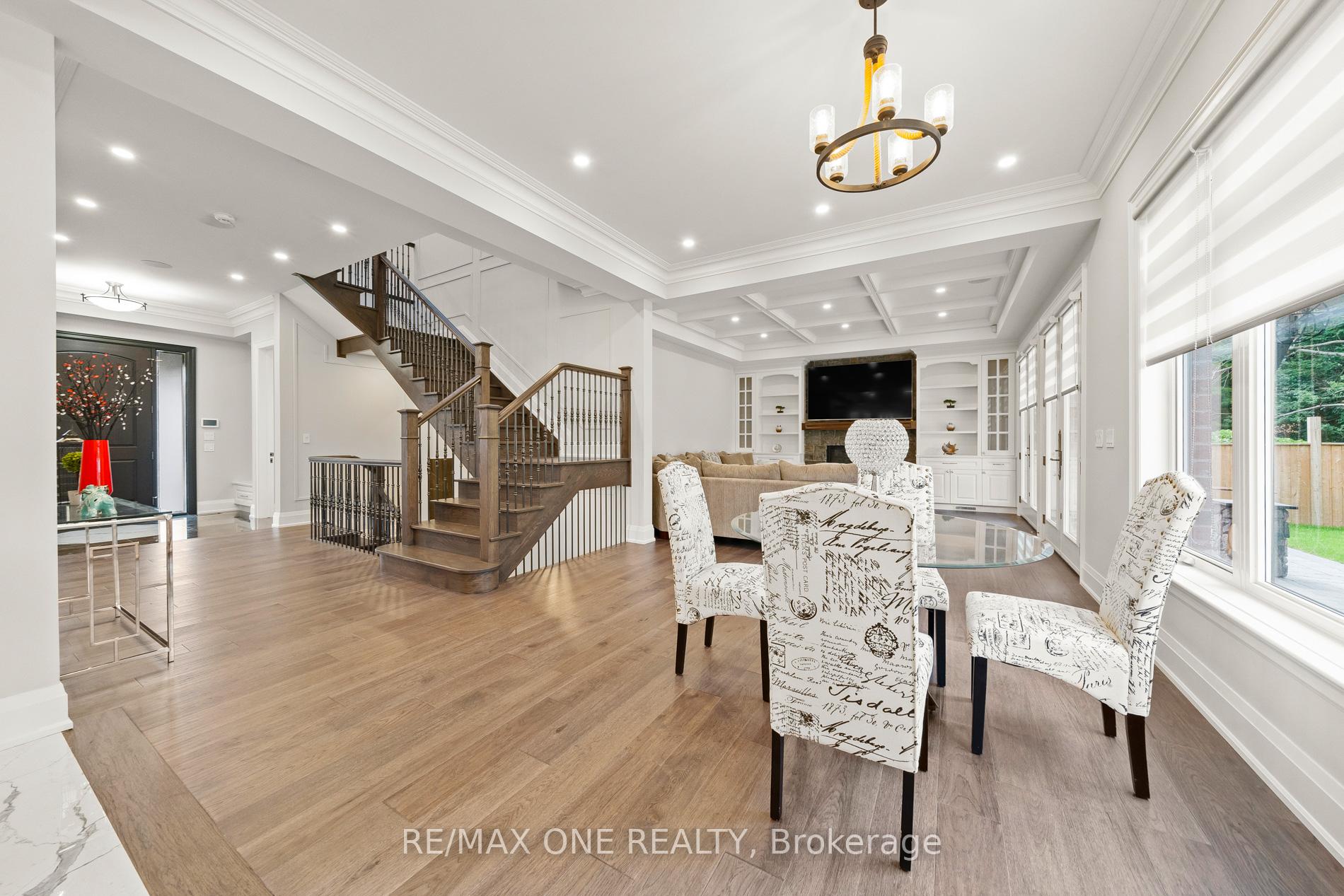 Photo 18 of 14 Clemson Crescent, Vaughan, Maple — HOMEH