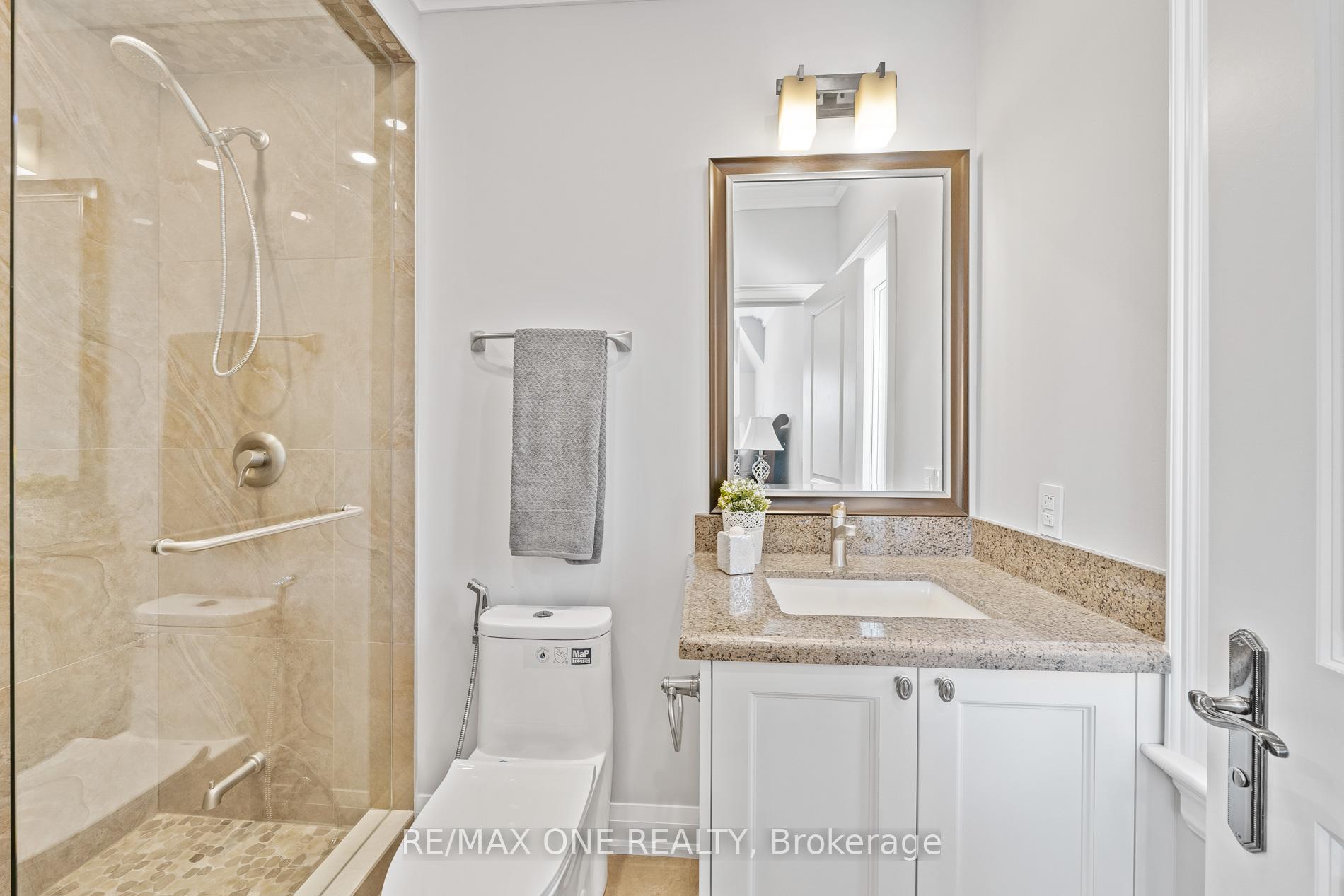 Photo 36 of 14 Clemson Crescent, Vaughan, Maple — HOMEH