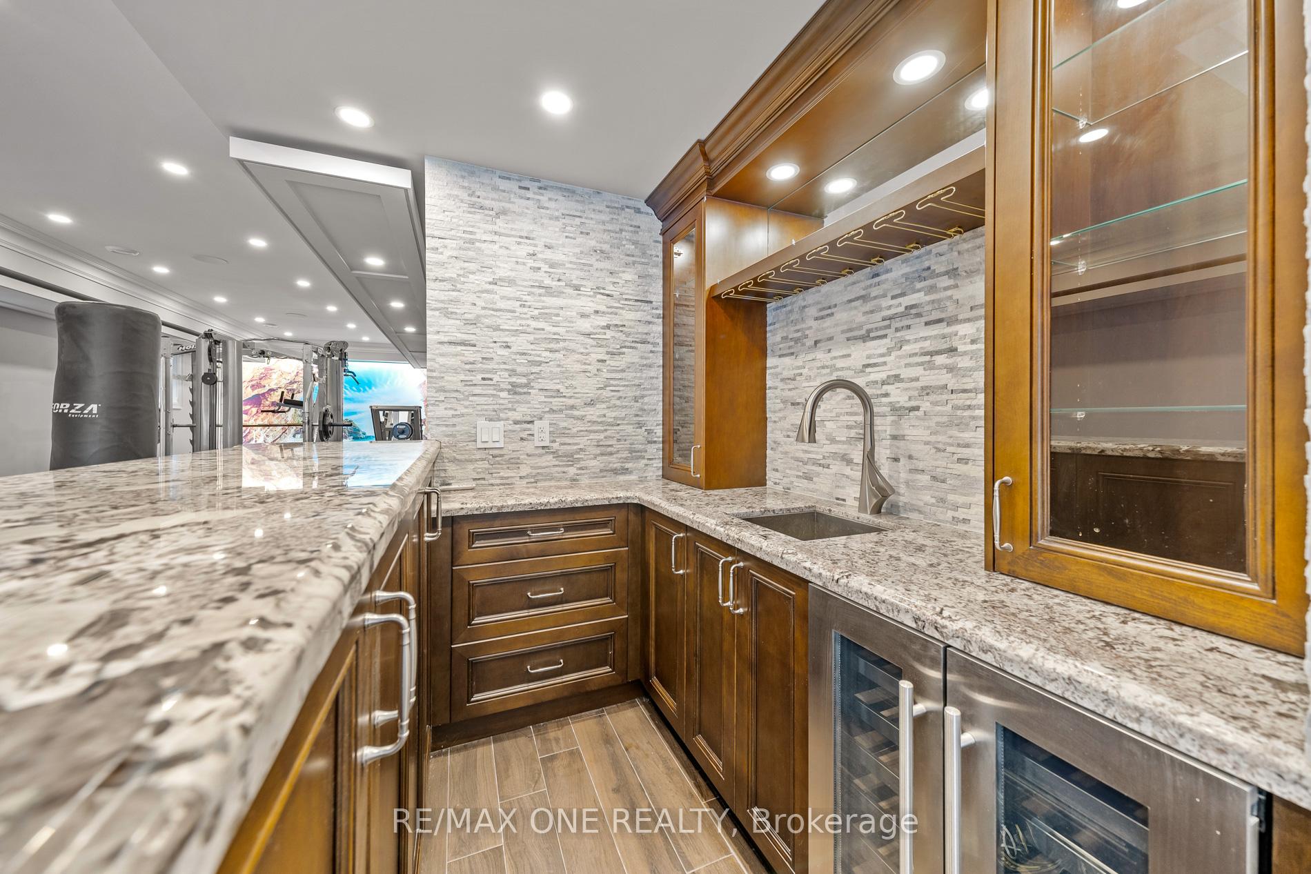 Photo 40 of 14 Clemson Crescent, Vaughan, Maple — HOMEH