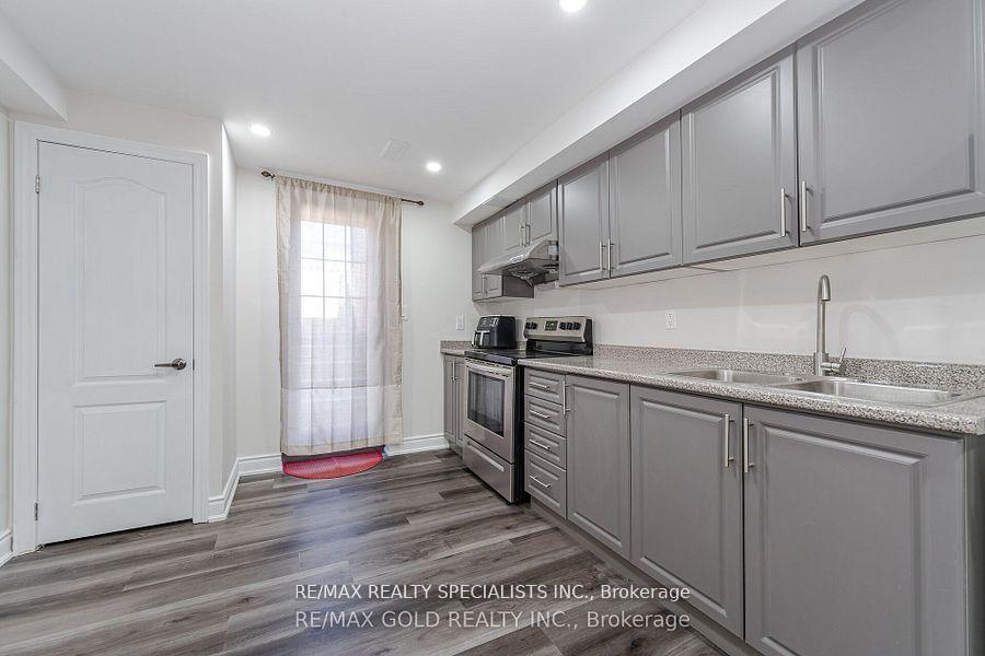 Photo 6 of 59 Eastway (Basement) Street E, Brampton, Gore Industrial North — HOMEH