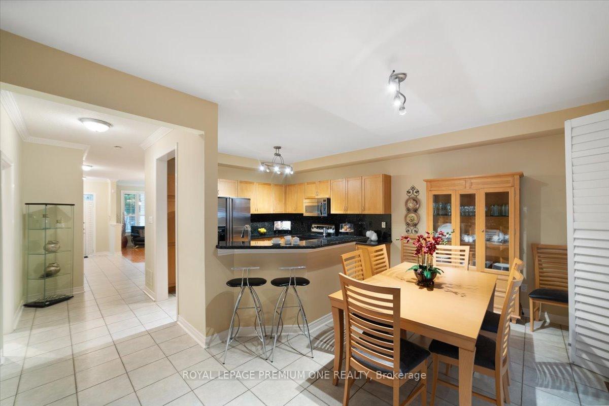 Photo 7 of 45 Forecastle Road, Vaughan, Patterson — HOMEH