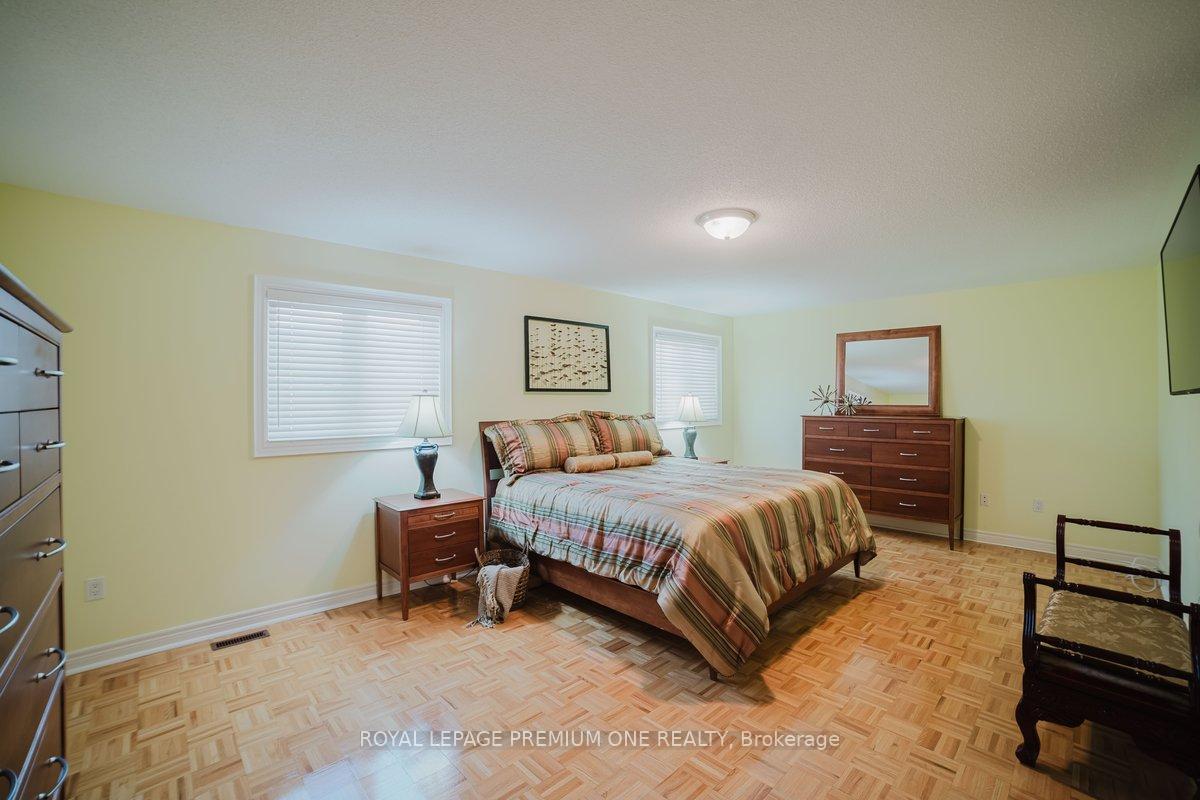 Photo 15 of 45 Forecastle Road, Vaughan, Patterson — HOMEH