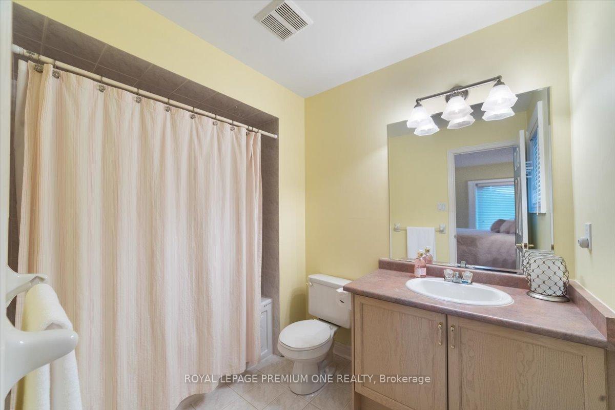 Photo 23 of 45 Forecastle Road, Vaughan, Patterson — HOMEH