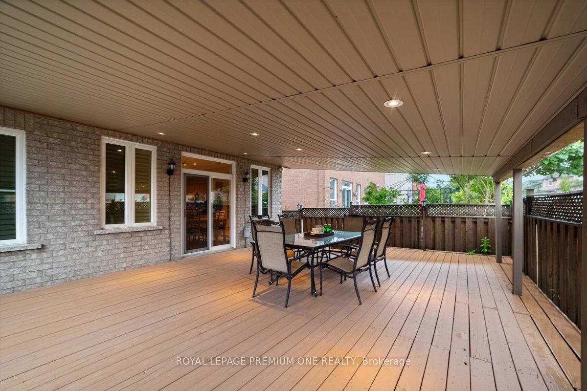 Photo 37 of 45 Forecastle Road, Vaughan, Patterson — HOMEH