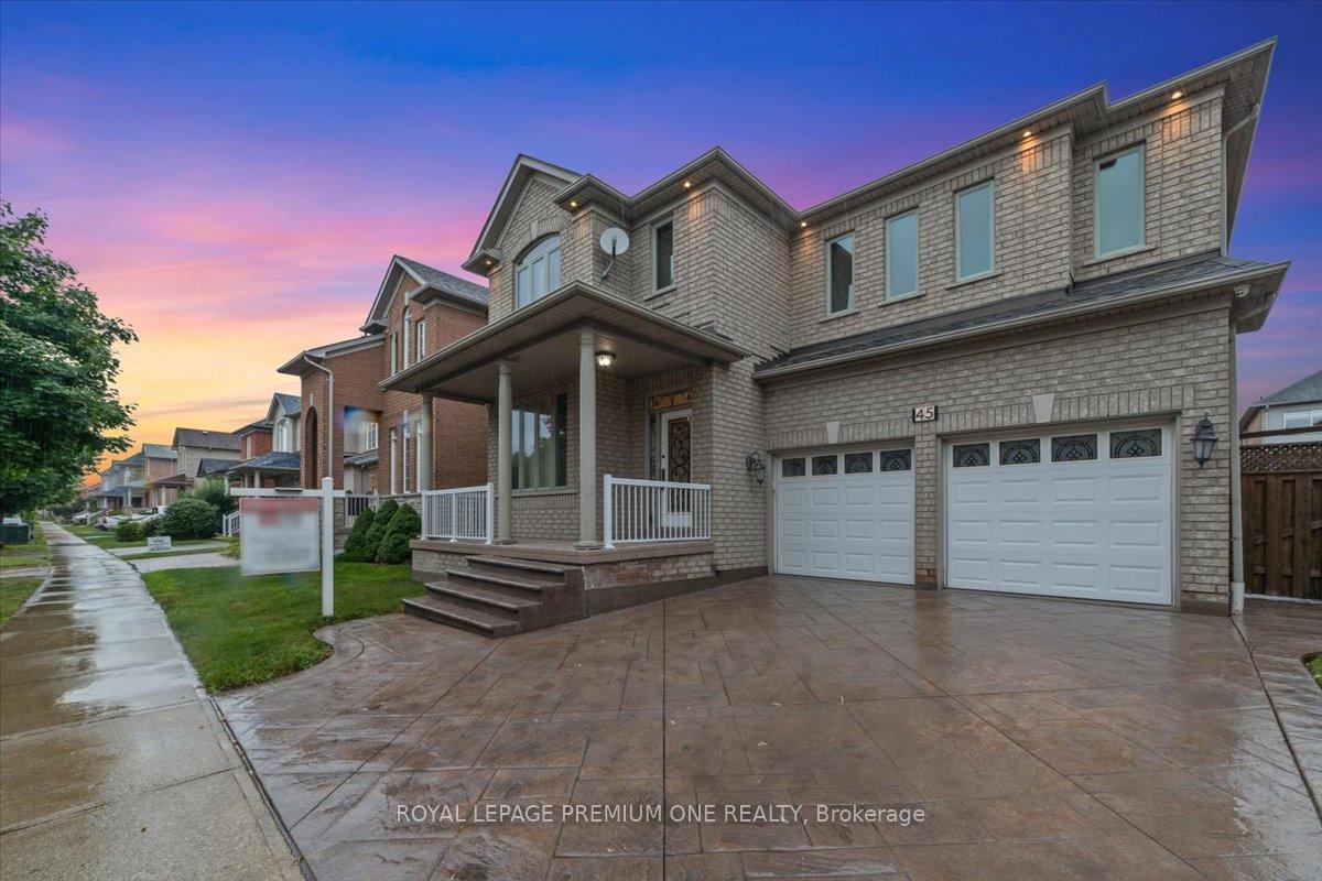 Photo 38 of 45 Forecastle Road, Vaughan, Patterson — HOMEH