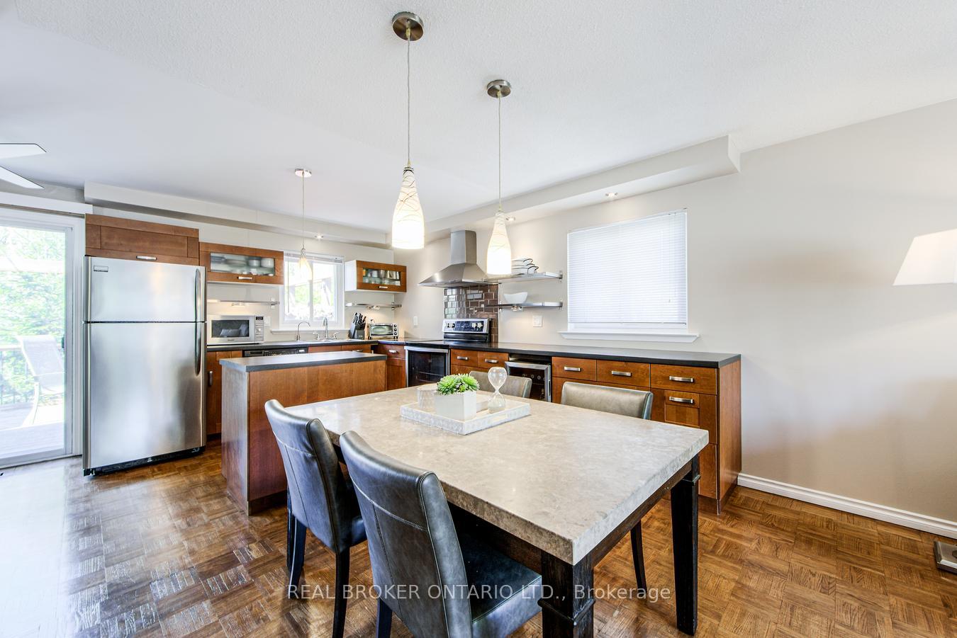Photo 11 of 44 Mark Street, Aurora, Aurora Village — HOMEH