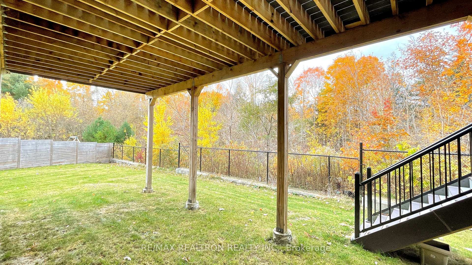 Photo 37 of 260 Stormont Trail, Vaughan, Vellore Village — HOMEH
