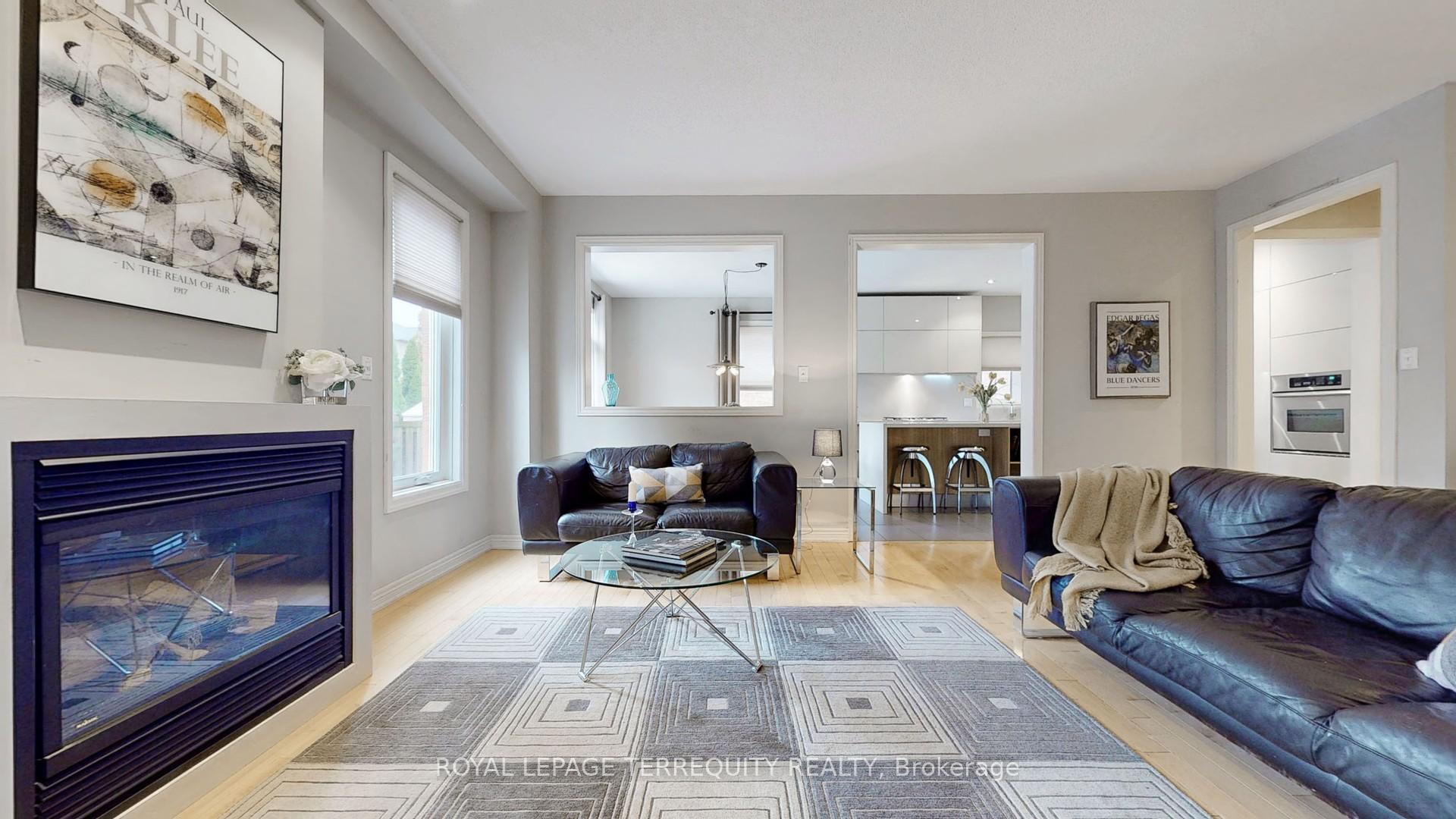 Photo 8 of 120 Guery Crescent, Vaughan, East Woodbridge — HOMEH