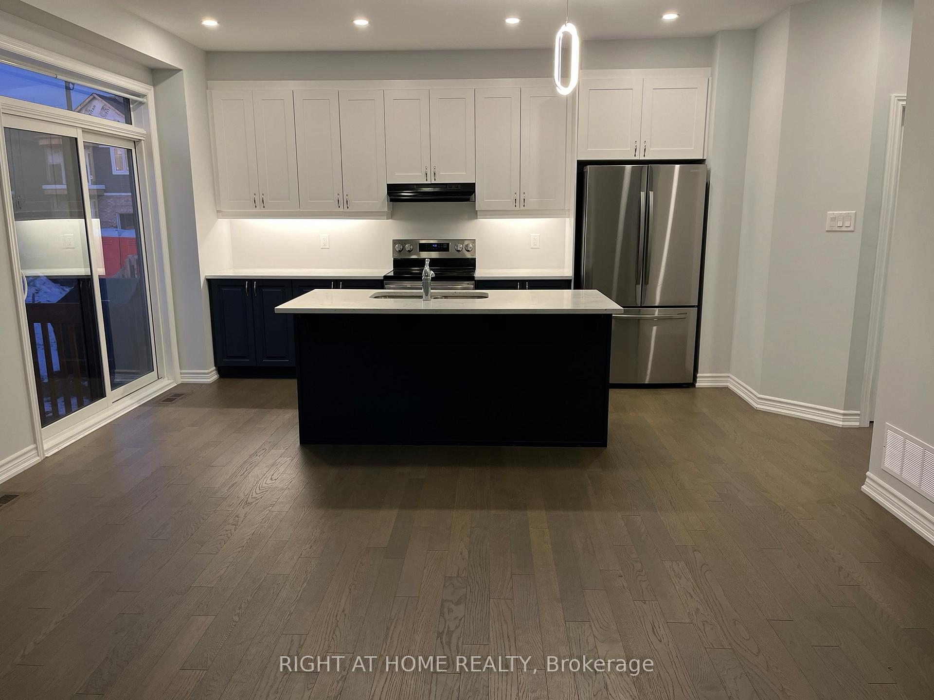 Photo 11 of 702 Perseus Avenue, Ottawa, Barrhaven - Half Moon Bay — HOMEH