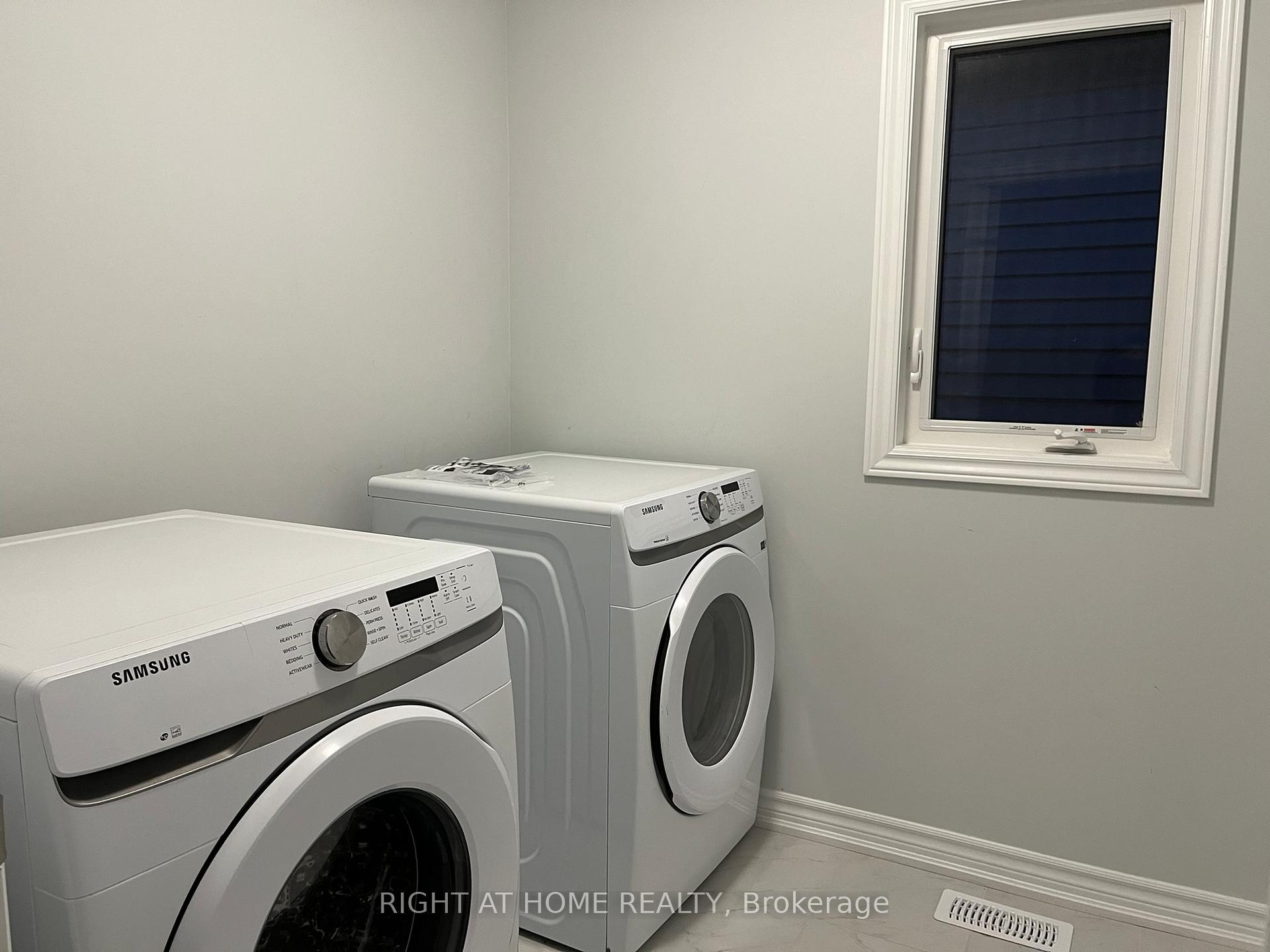 Photo 24 of 702 Perseus Avenue, Ottawa, Barrhaven - Half Moon Bay — HOMEH
